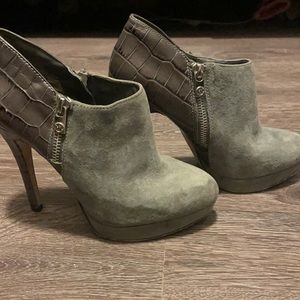 Michael Kors Heeled Booties